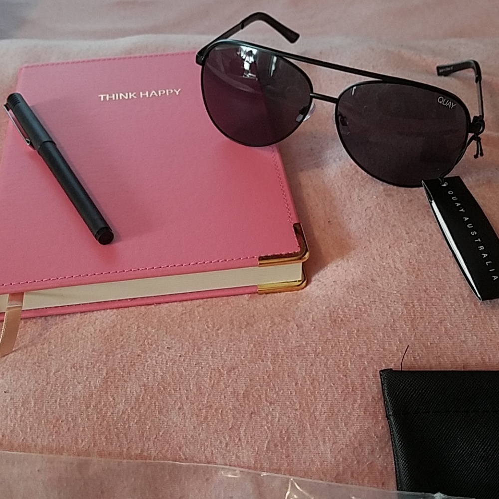 Quay Australia Vivenne Sunglasses